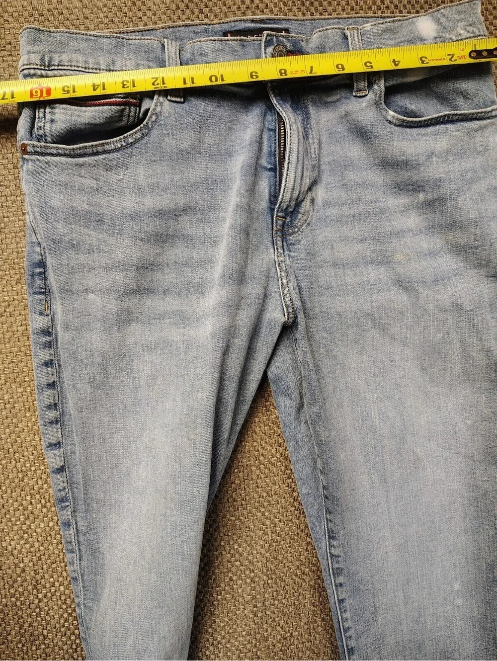 Tommy Hilfiger Jeans Mens 34x32 Straight Leg Light Wash Blue Denim 5-Pocket